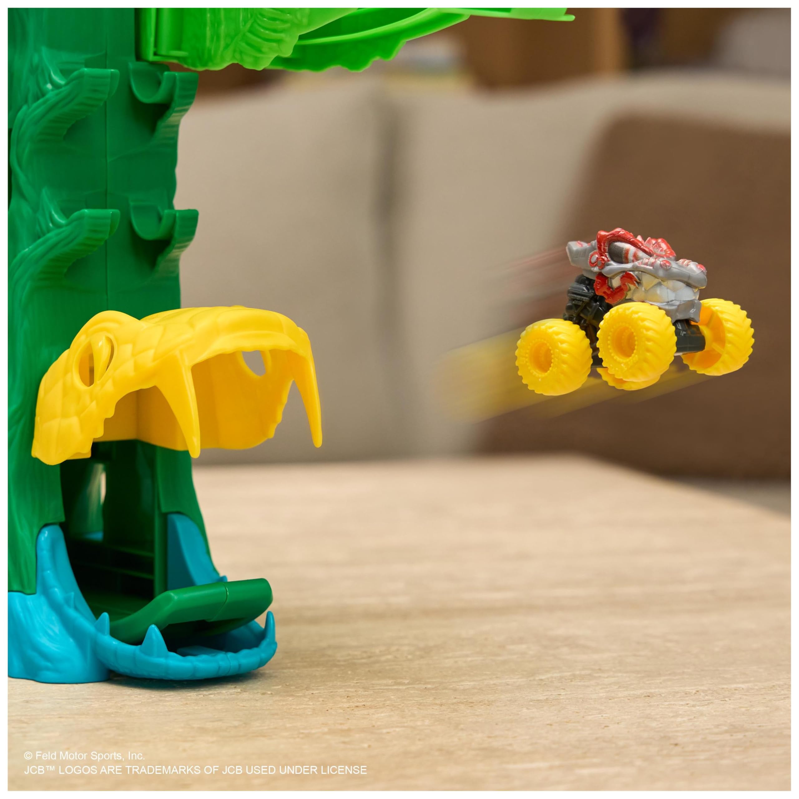 Monster Jam Mini Jams, Cobra's Crazy Escape 71,1 cm Motorised